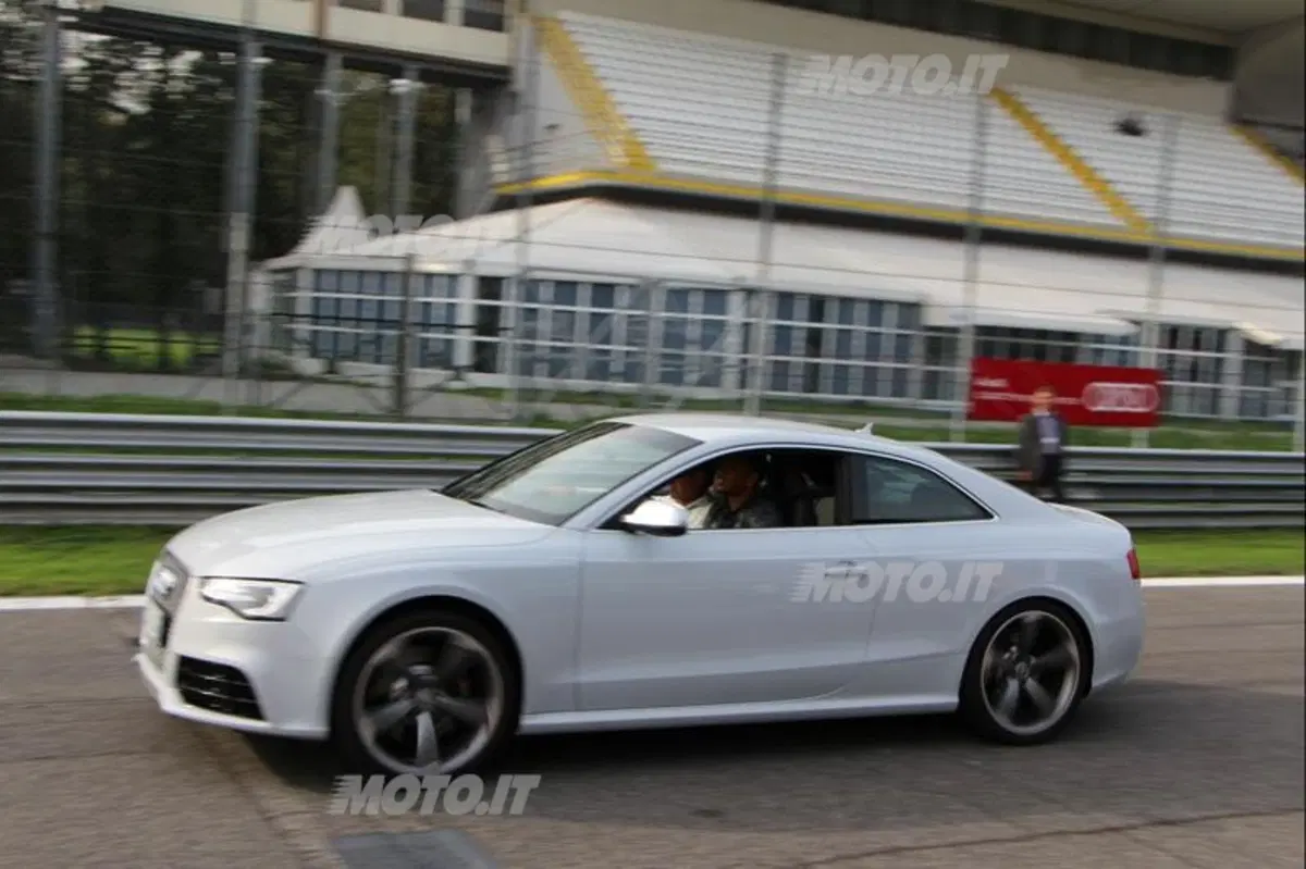Audi consegna le vetture ai giocatori del Milan (32)