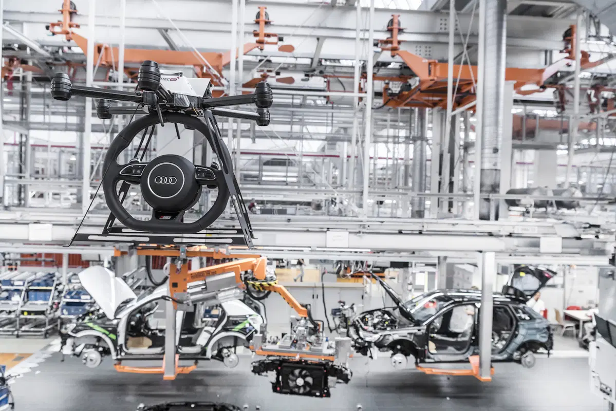 Audi Smart Factory: con robot e big data, produrre con la massima efficienza (12)