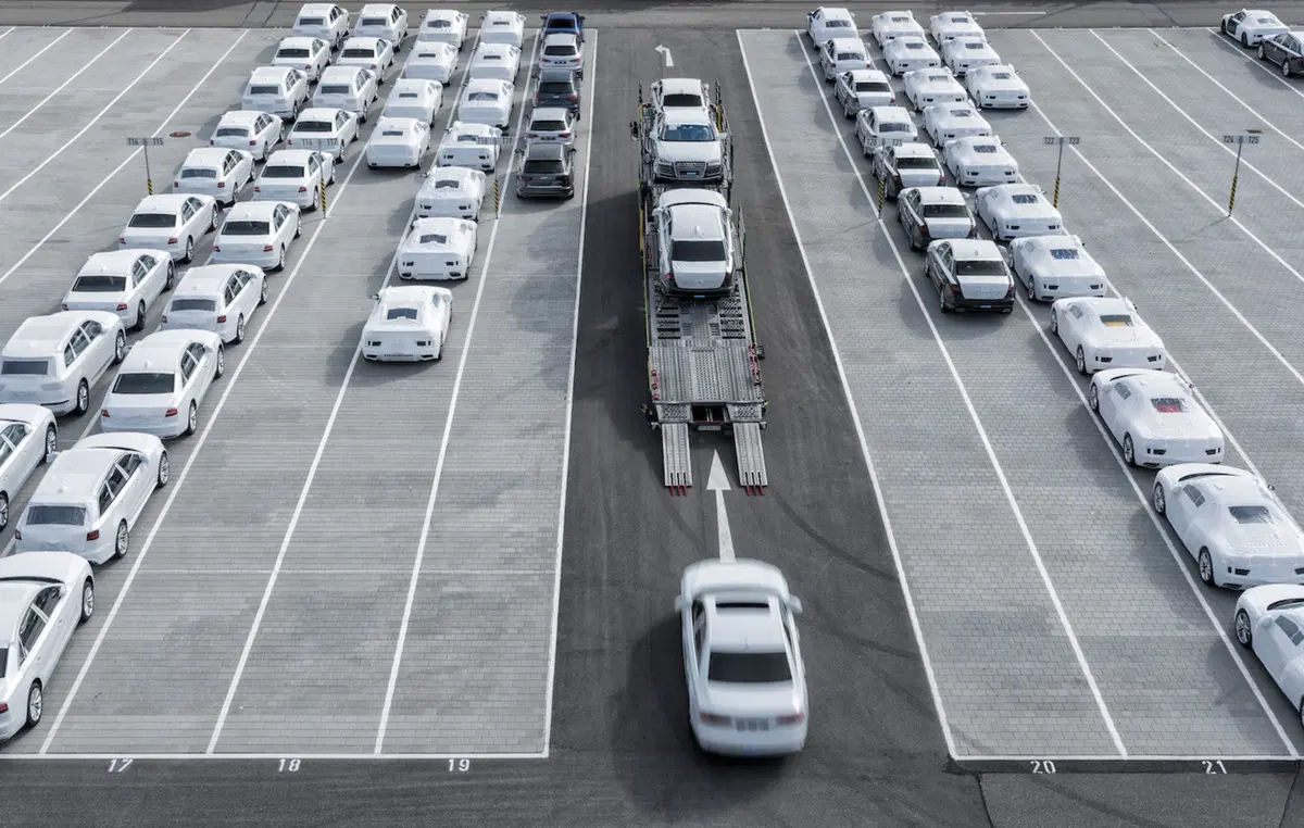 Audi Smart Factory: con robot e big data, produrre con la massima efficienza (16)