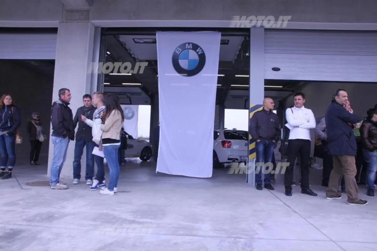 BMW AutoClub Modena: in pista per beneficenza (10)