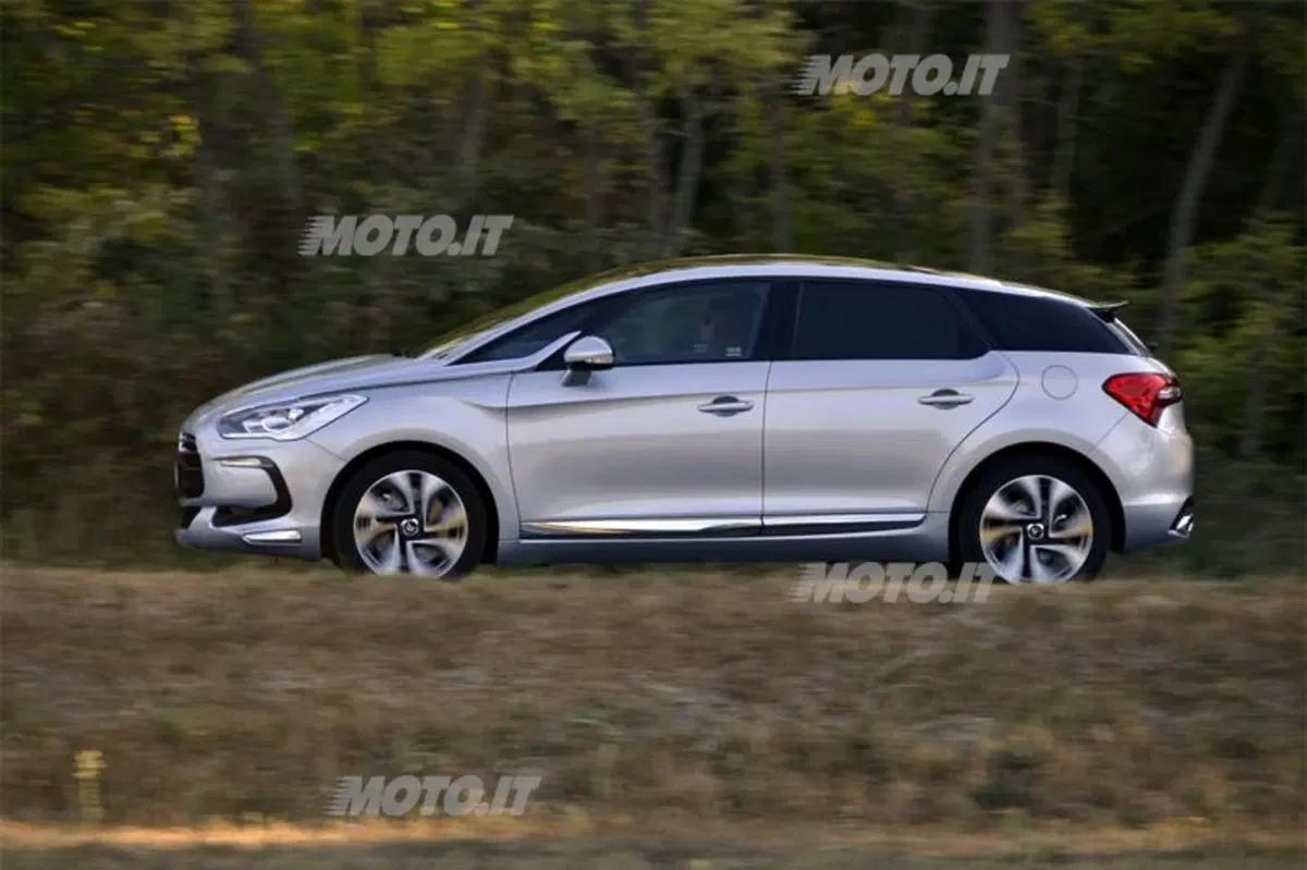 Citroen DS5 (3)