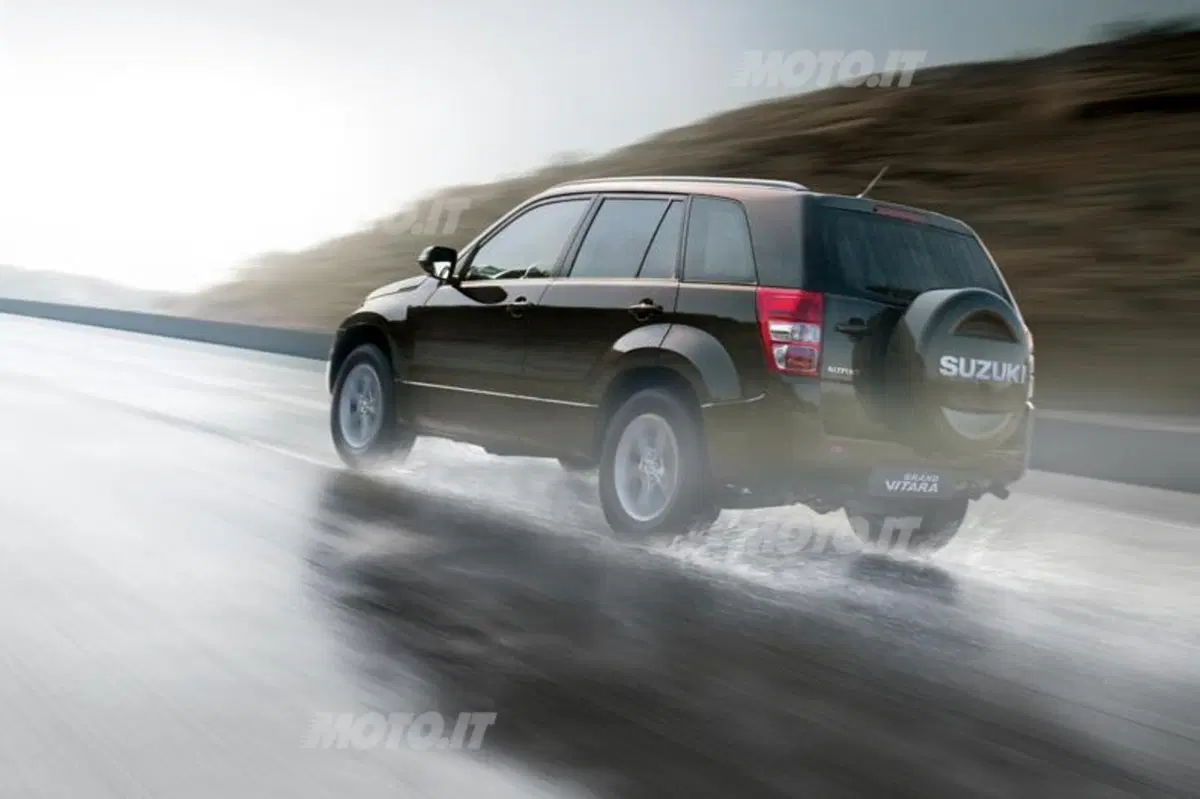 Suzuki Grand Vitara Evolution (4)