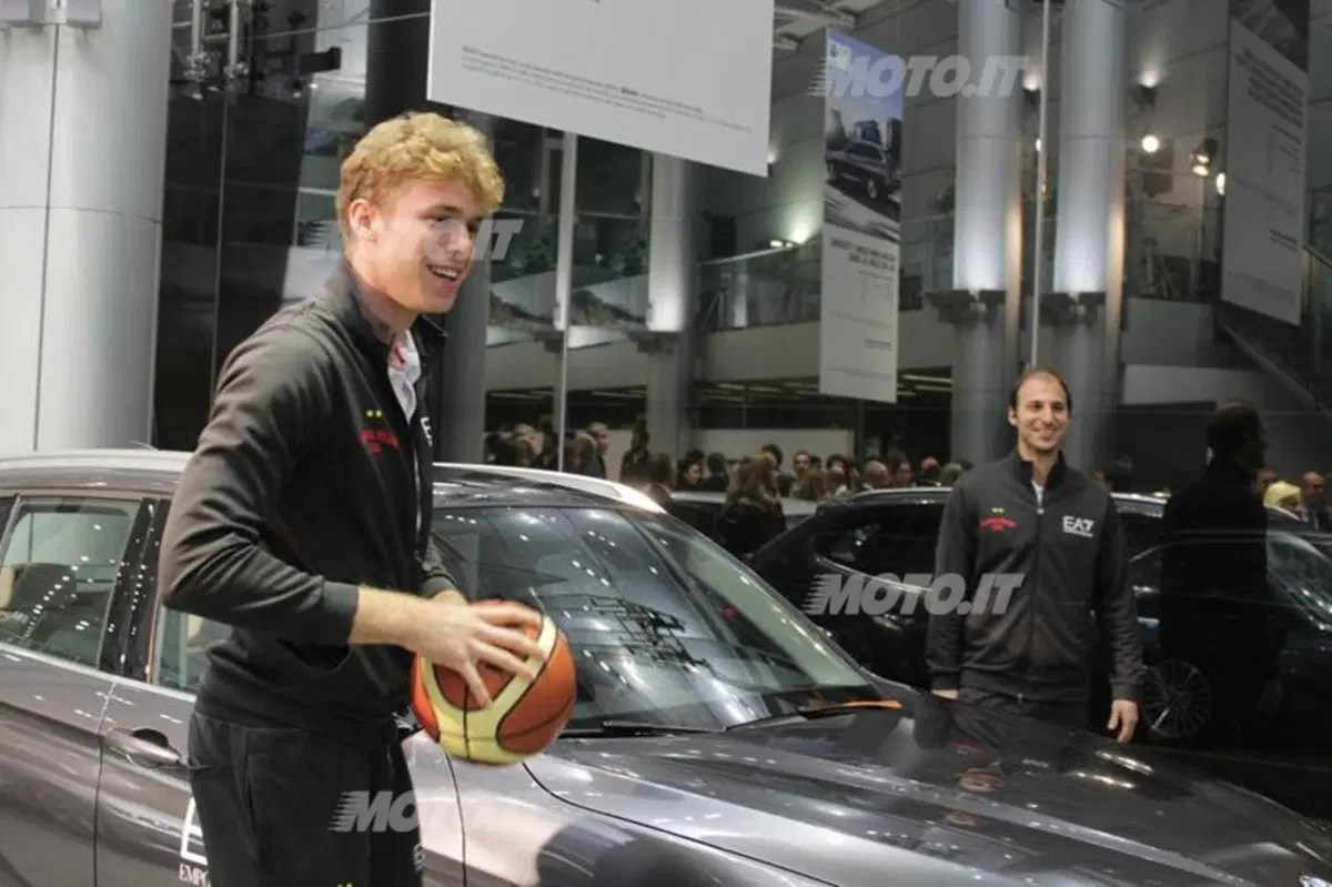 BMW sponsor della EA7 Olimpia Milano (20)