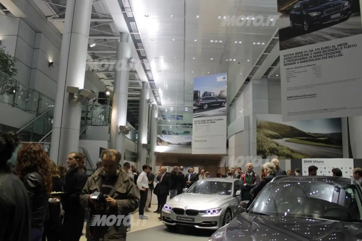 BMW sponsor della EA7 Olimpia Milano (22)