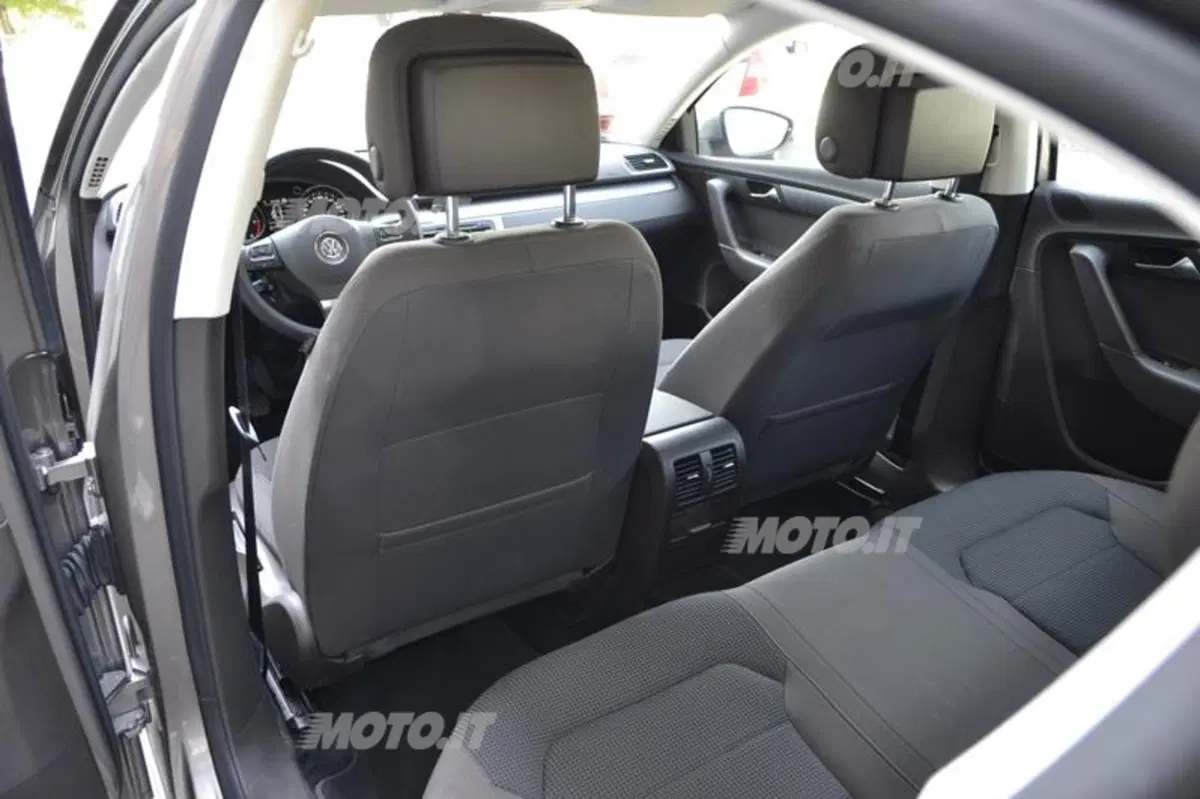 Volkswagen Passat (30)