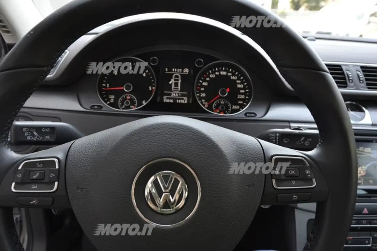 Volkswagen Passat (32)