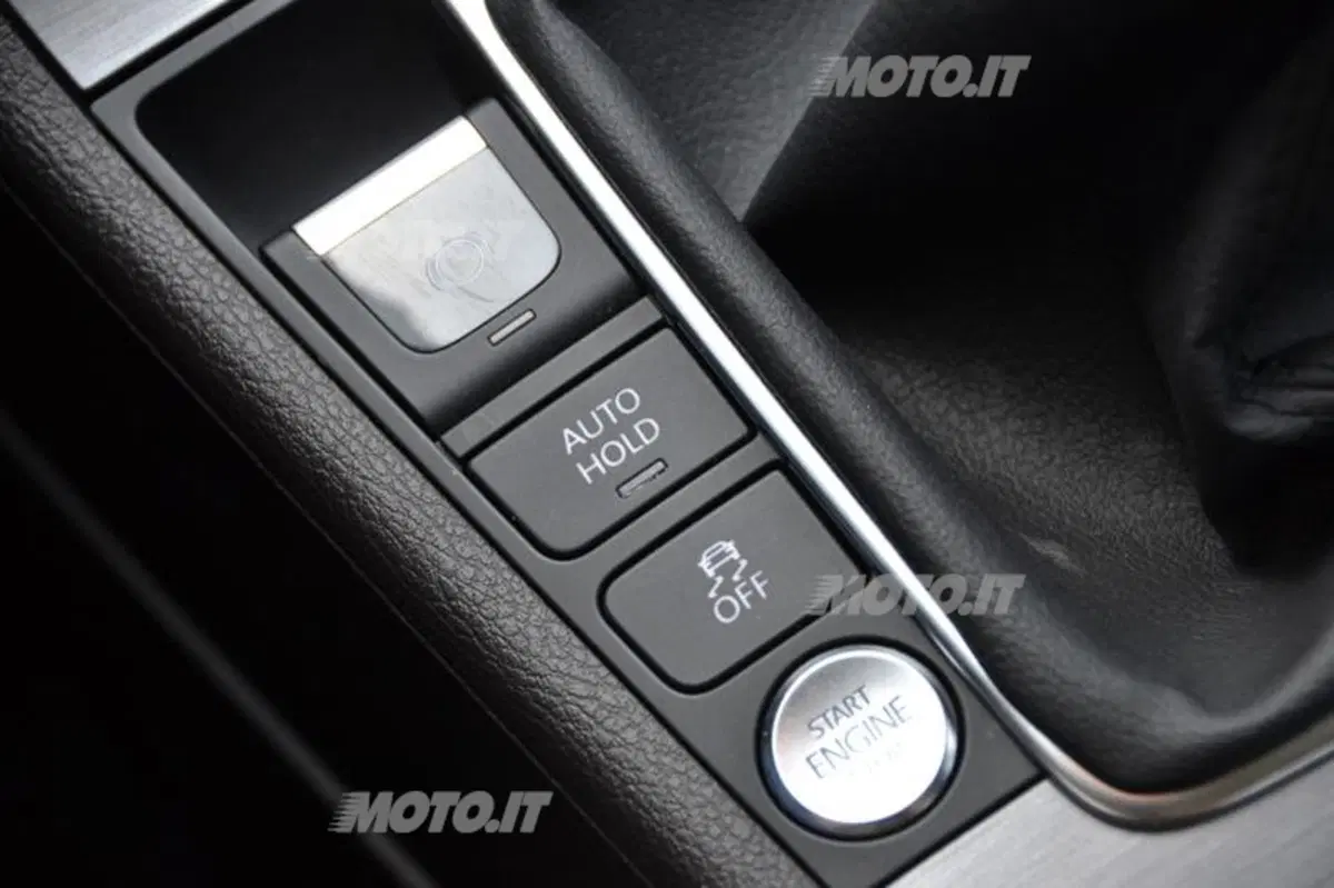 Volkswagen Passat (45)