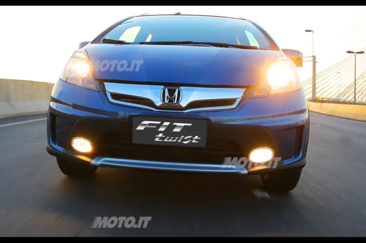 Honda Fit Twist (3)