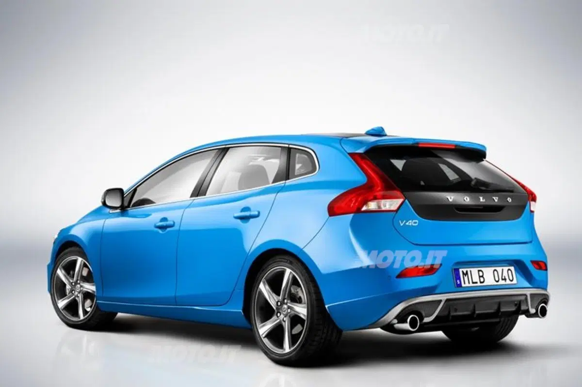 Volvo V40 Cross Country e R-Design: i listini prezzi (4)
