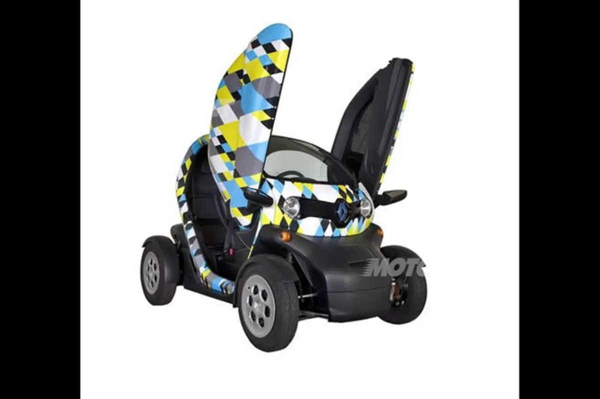 Renault: una Twizy per omaggiare Picasso (2)