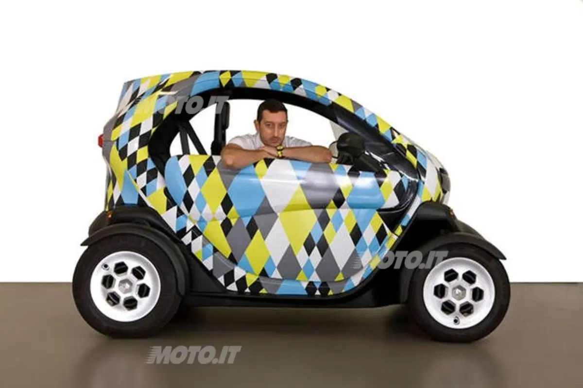 Renault: una Twizy per omaggiare Picasso (3)
