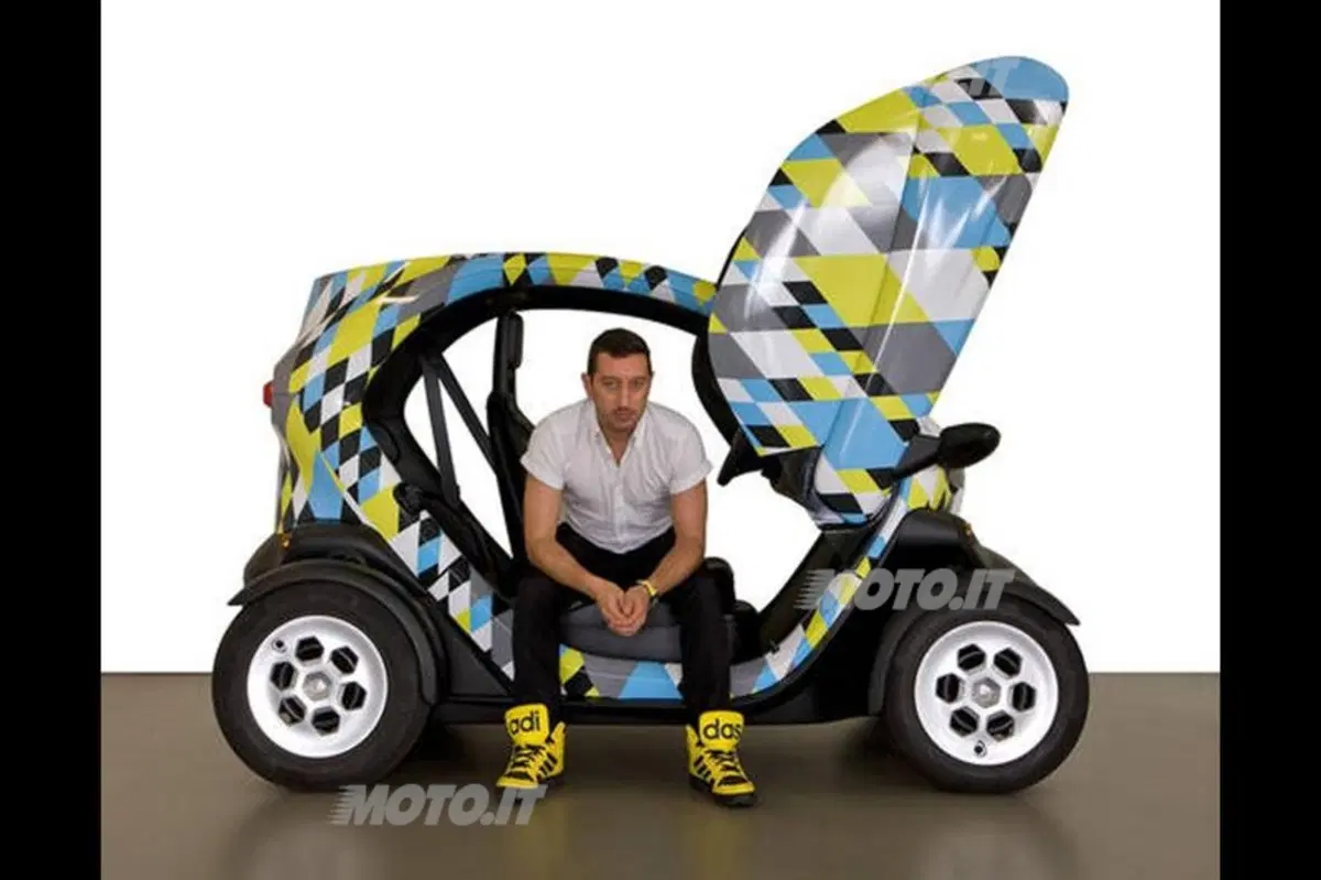 Renault: una Twizy per omaggiare Picasso (4)