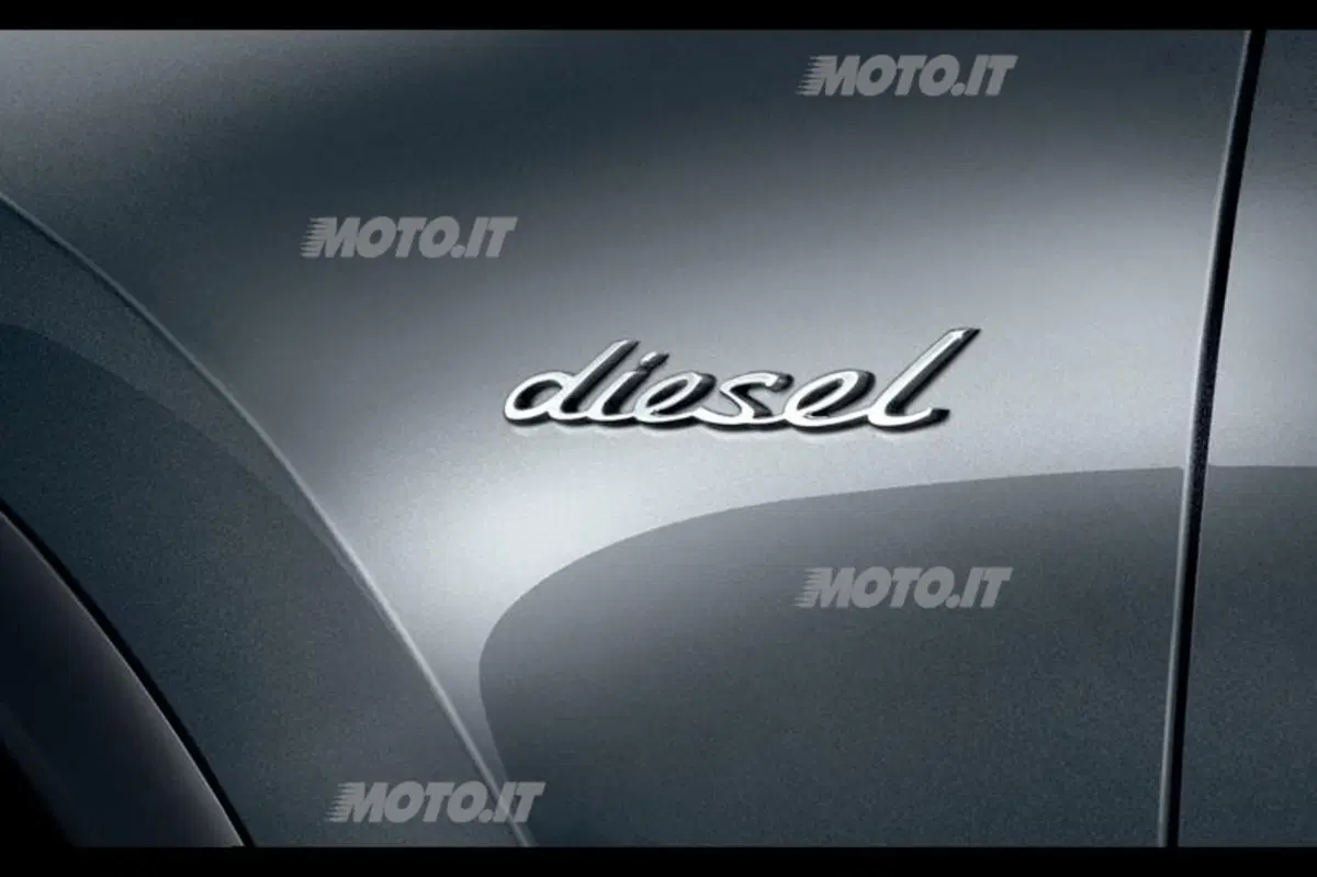 Porsche Cayenne S Diesel: listino prezzi (6)
