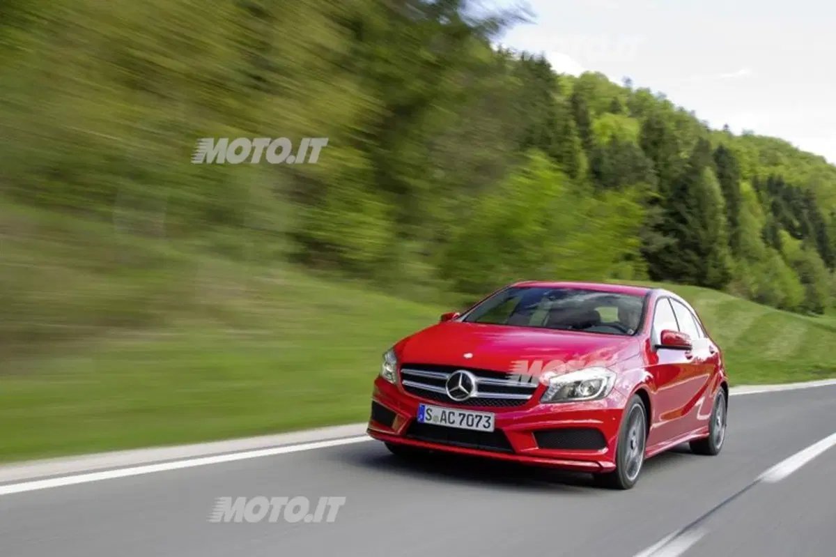 Mercedes-Benz Classe A: incrementata nuovamente la produzione (4)