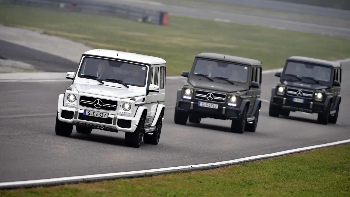 Mercedes Classe G: alla frusta tra pista e 'montagne artificiali' (4)