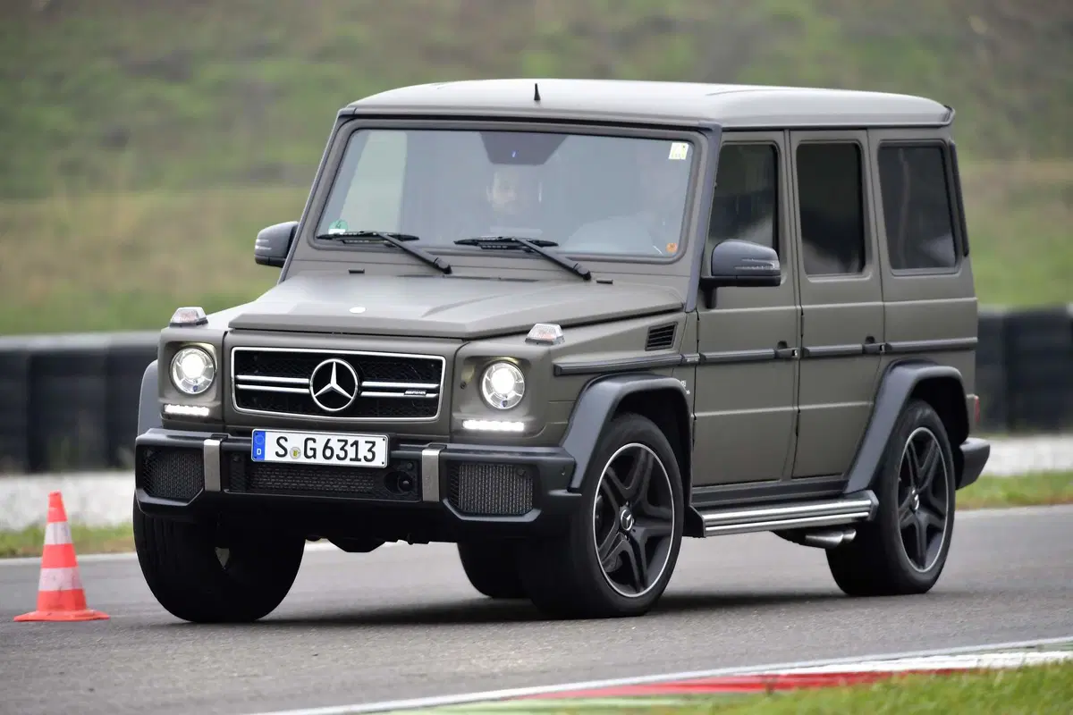 Mercedes Classe G: alla frusta tra pista e 'montagne artificiali' (27)
