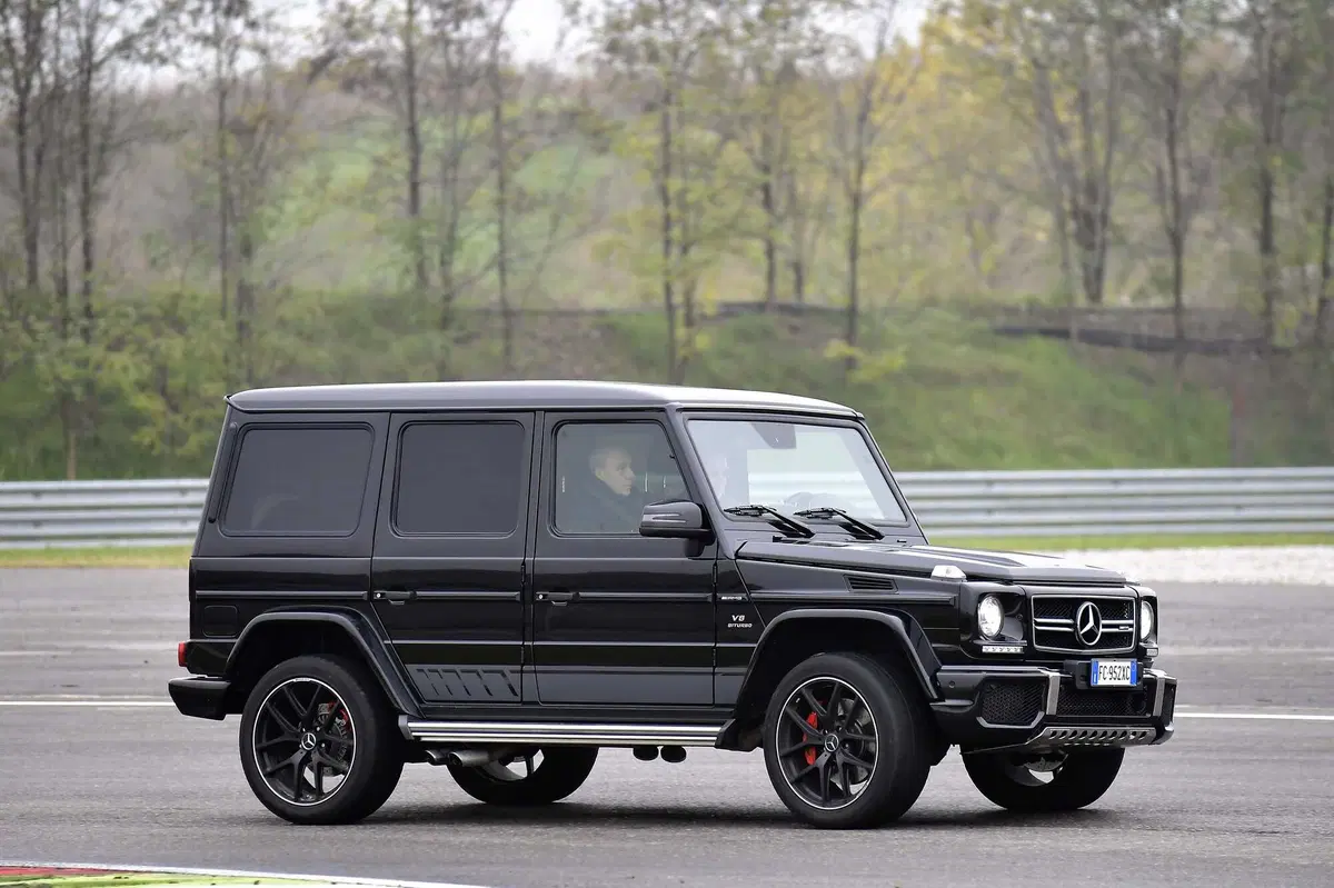 Mercedes Classe G: alla frusta tra pista e 'montagne artificiali' (31)