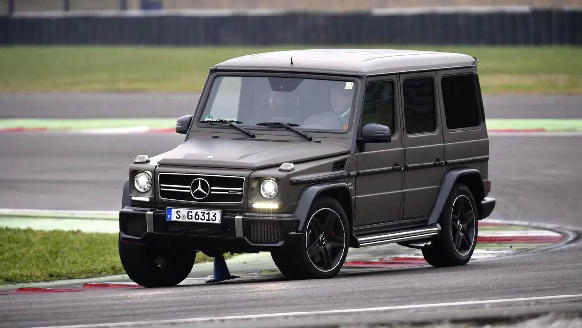 Mercedes Classe G: alla frusta tra pista e 'montagne artificiali' (34)