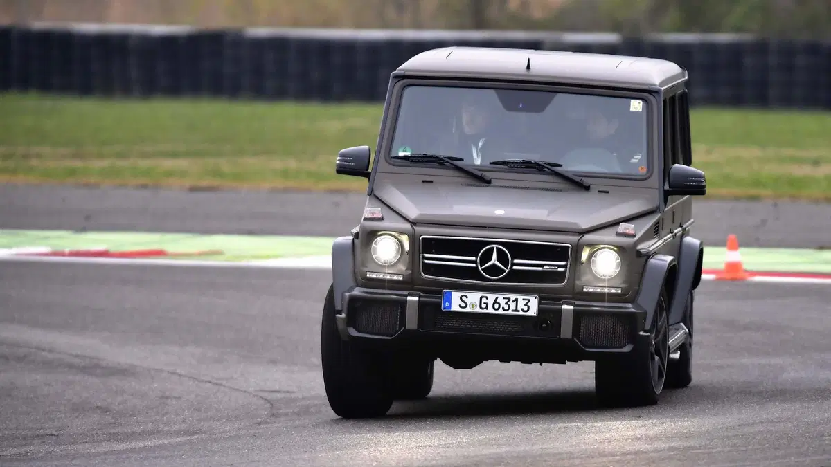 Mercedes Classe G: alla frusta tra pista e 'montagne artificiali' (36)