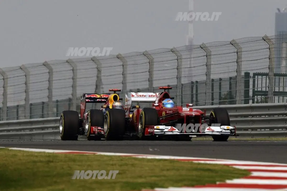 Vettel domina le qualifiche del GP d'India (10)