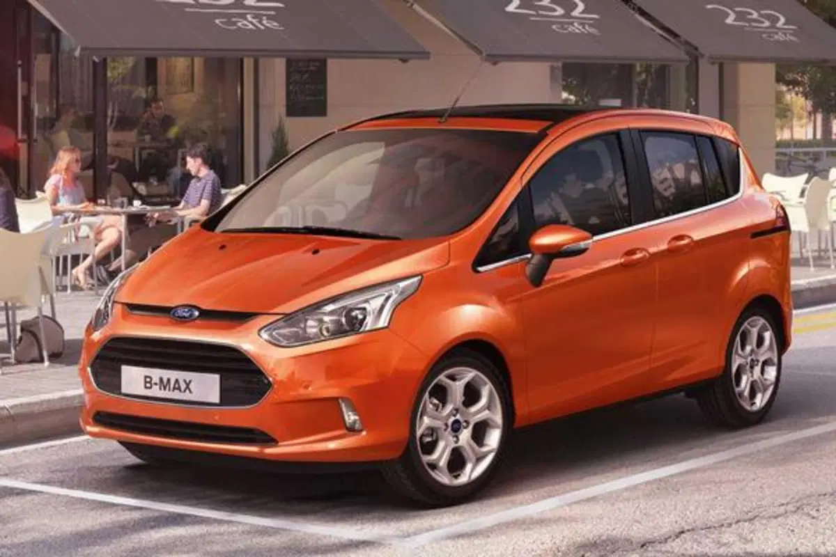 Marco Alù: «Ford B-MAX offre versatilità di segmento superiore» (14)