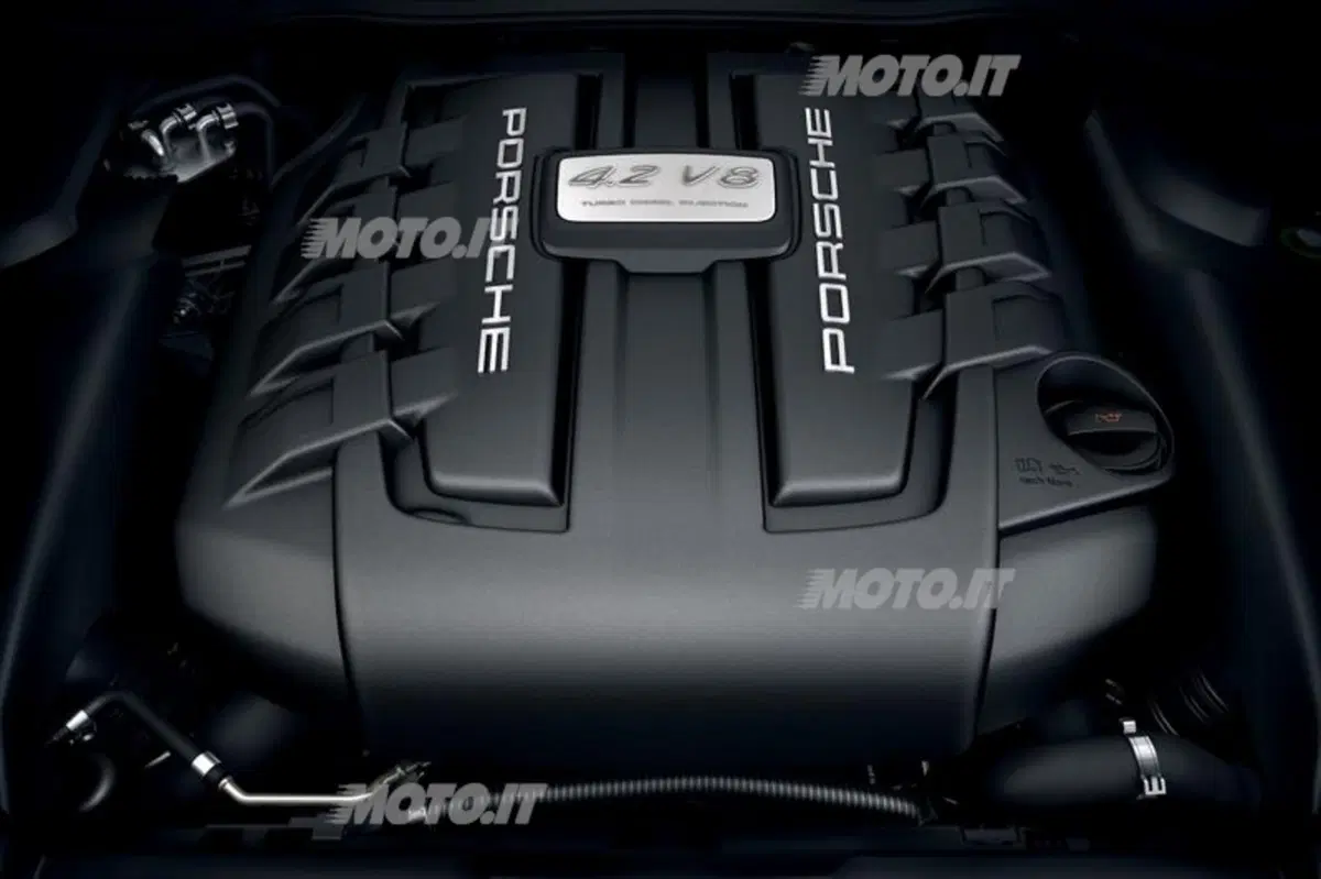 Porsche Cayenne S Diesel: i segreti del nuovo V8 biturbo a gasolio (13)