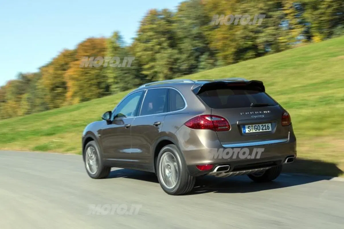 Porsche Cayenne S Diesel (10)