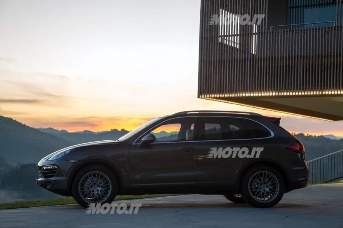 Porsche Cayenne S Diesel (19)