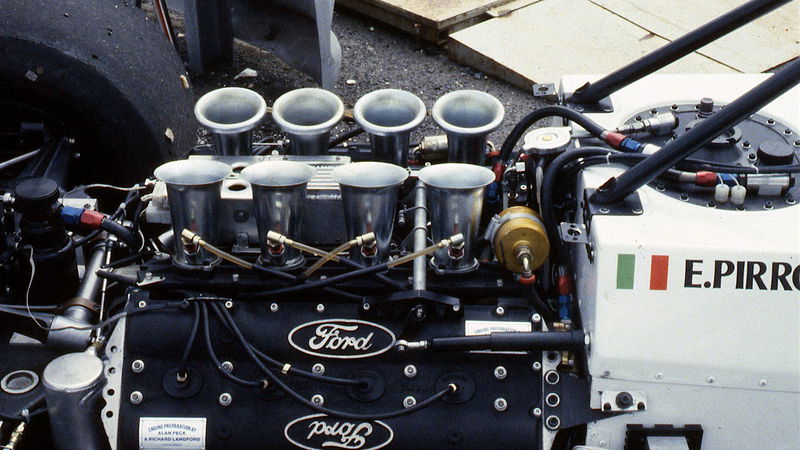 Tecnica e storia: un V8 nella leggenda