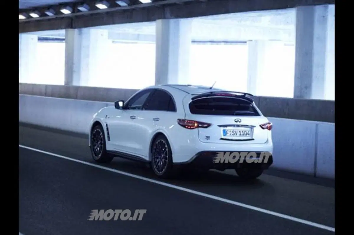 Infiniti FX Vettel Edition: i prezzi italiani (4)