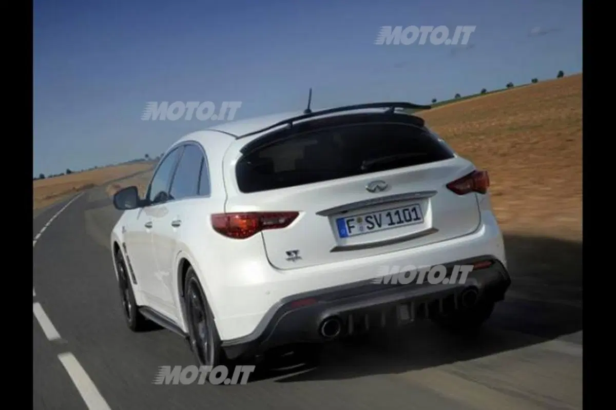 Infiniti FX Vettel Edition: i prezzi italiani (5)