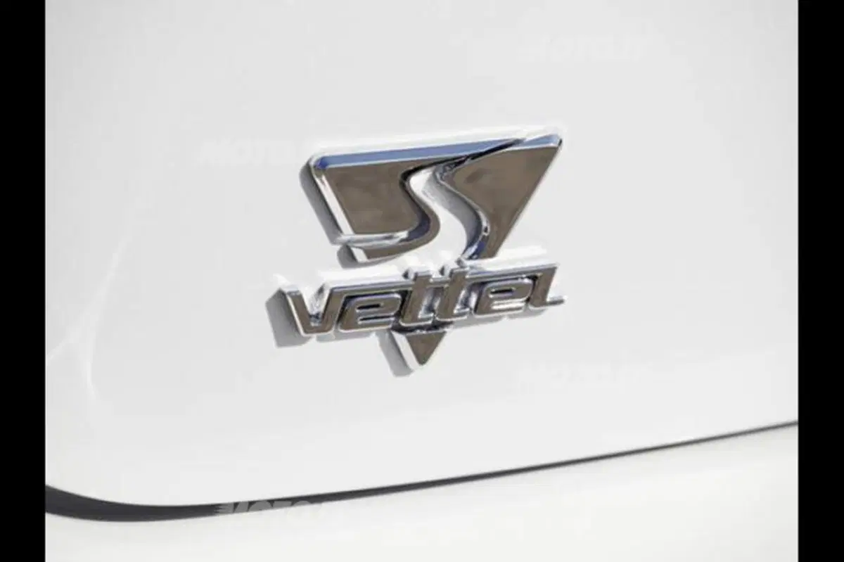Infiniti FX Vettel Edition: i prezzi italiani (16)