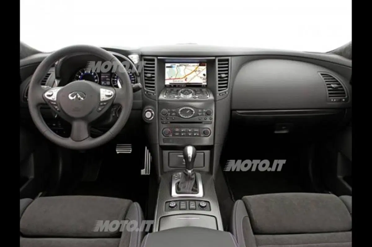 Infiniti FX Vettel Edition: i prezzi italiani (19)