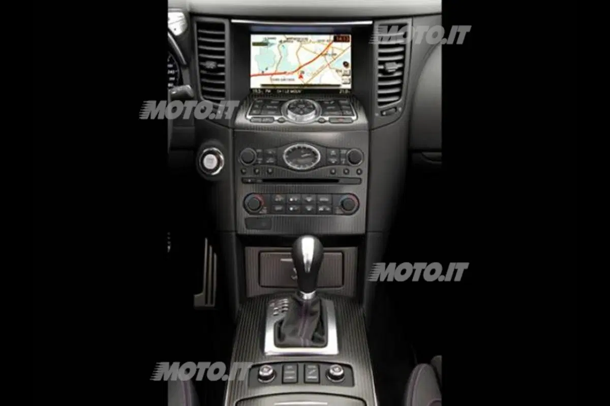Infiniti FX Vettel Edition: i prezzi italiani (22)