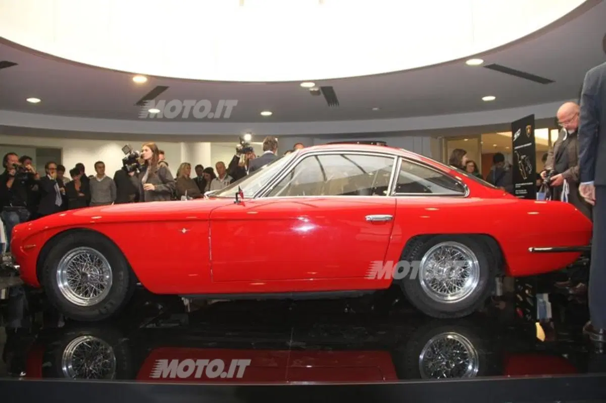 Cinquant'anni di storia Lamborghini al Marconi di Bologna (7)