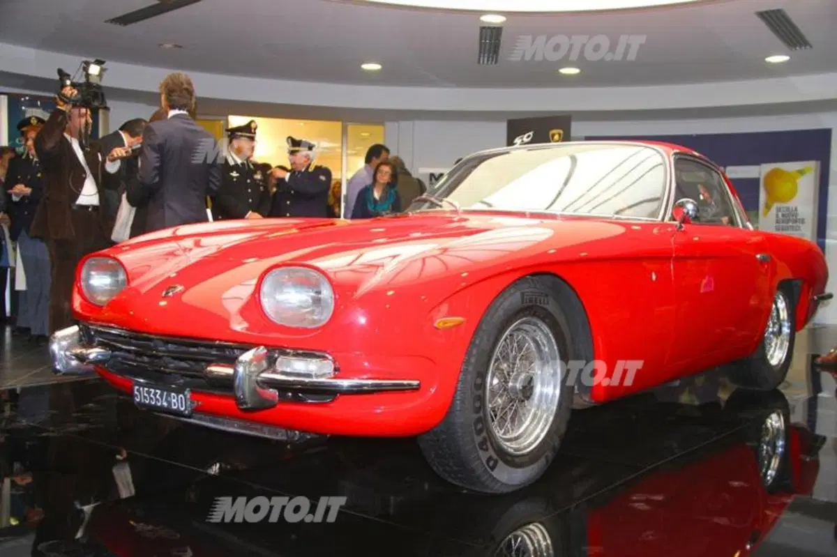 Cinquant'anni di storia Lamborghini al Marconi di Bologna (9)