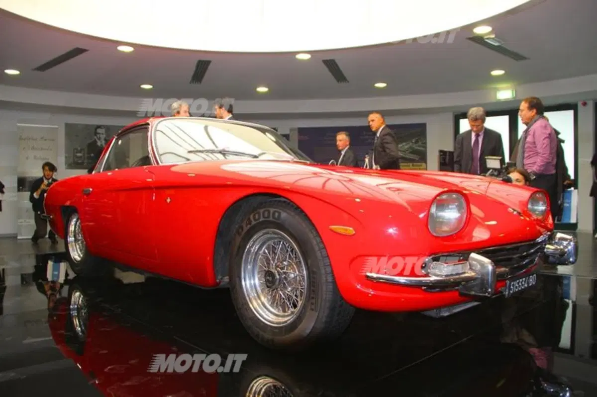 Cinquant'anni di storia Lamborghini al Marconi di Bologna (11)