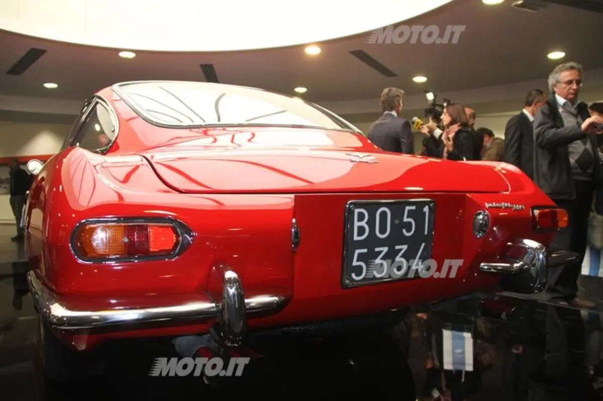 Cinquant'anni di storia Lamborghini al Marconi di Bologna (13)