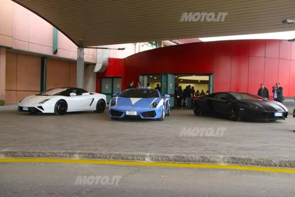 Cinquant'anni di storia Lamborghini al Marconi di Bologna (25)