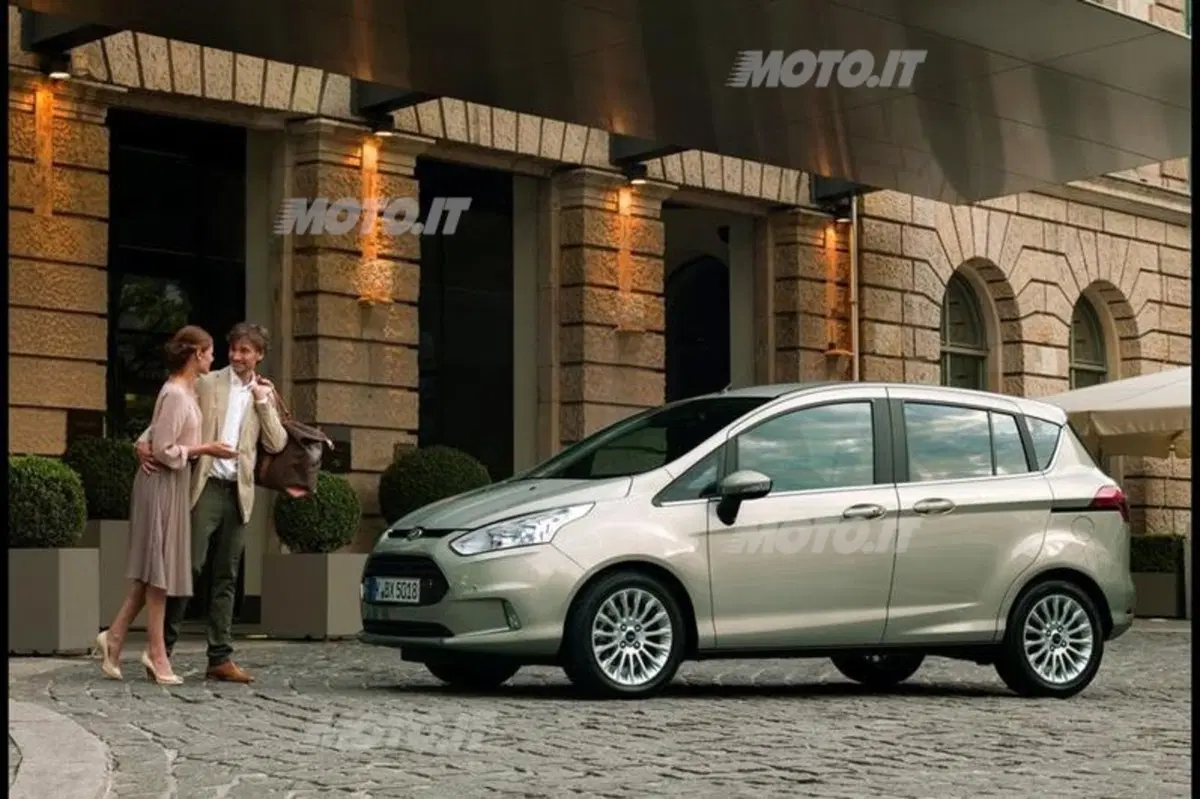 Ford B-MAX (21)