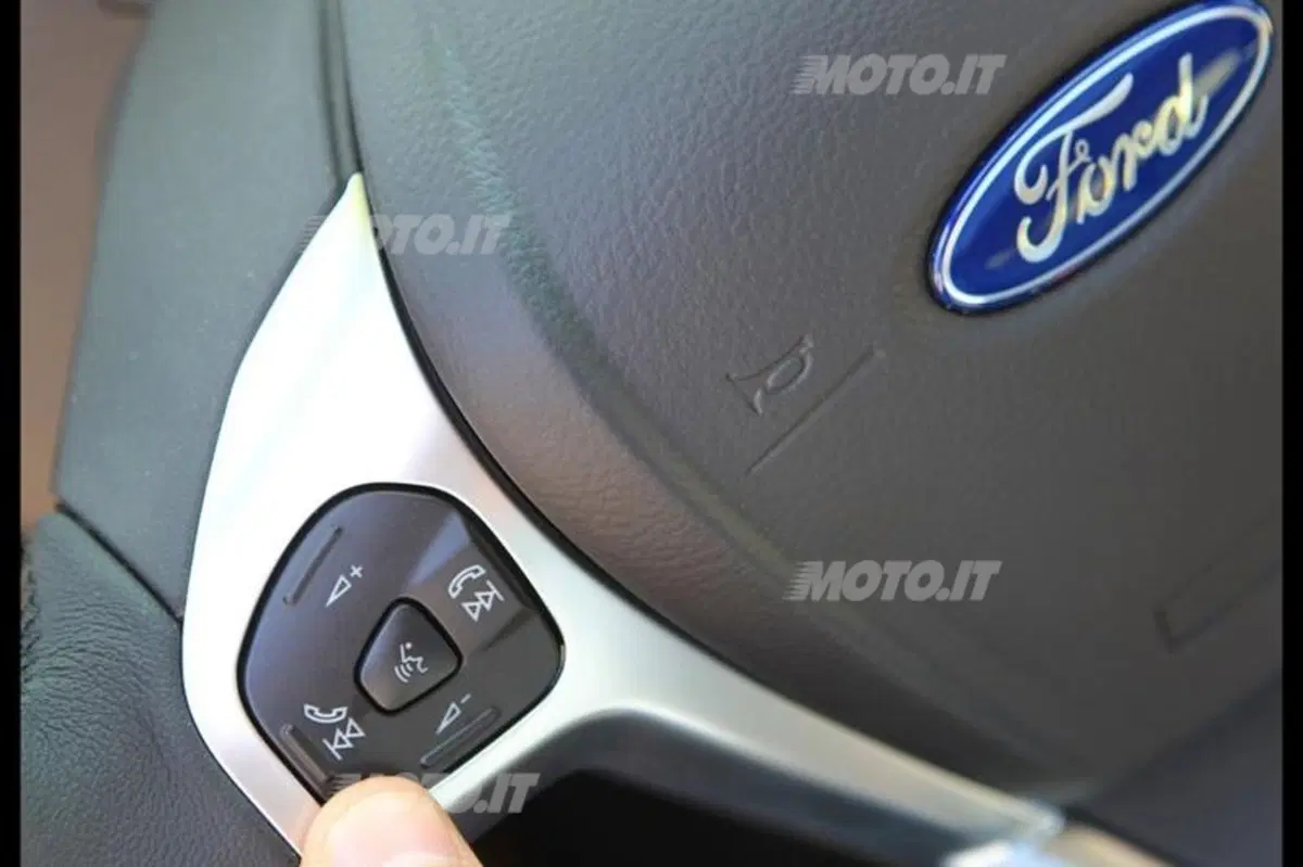 Ford B-MAX (33)