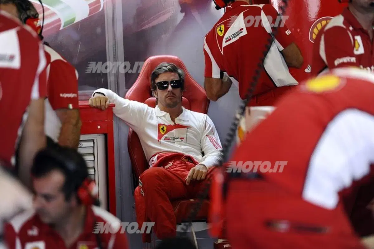 Vettel retrocesso, a Hamilton la pole del GP degli Emirati Arabi (7)
