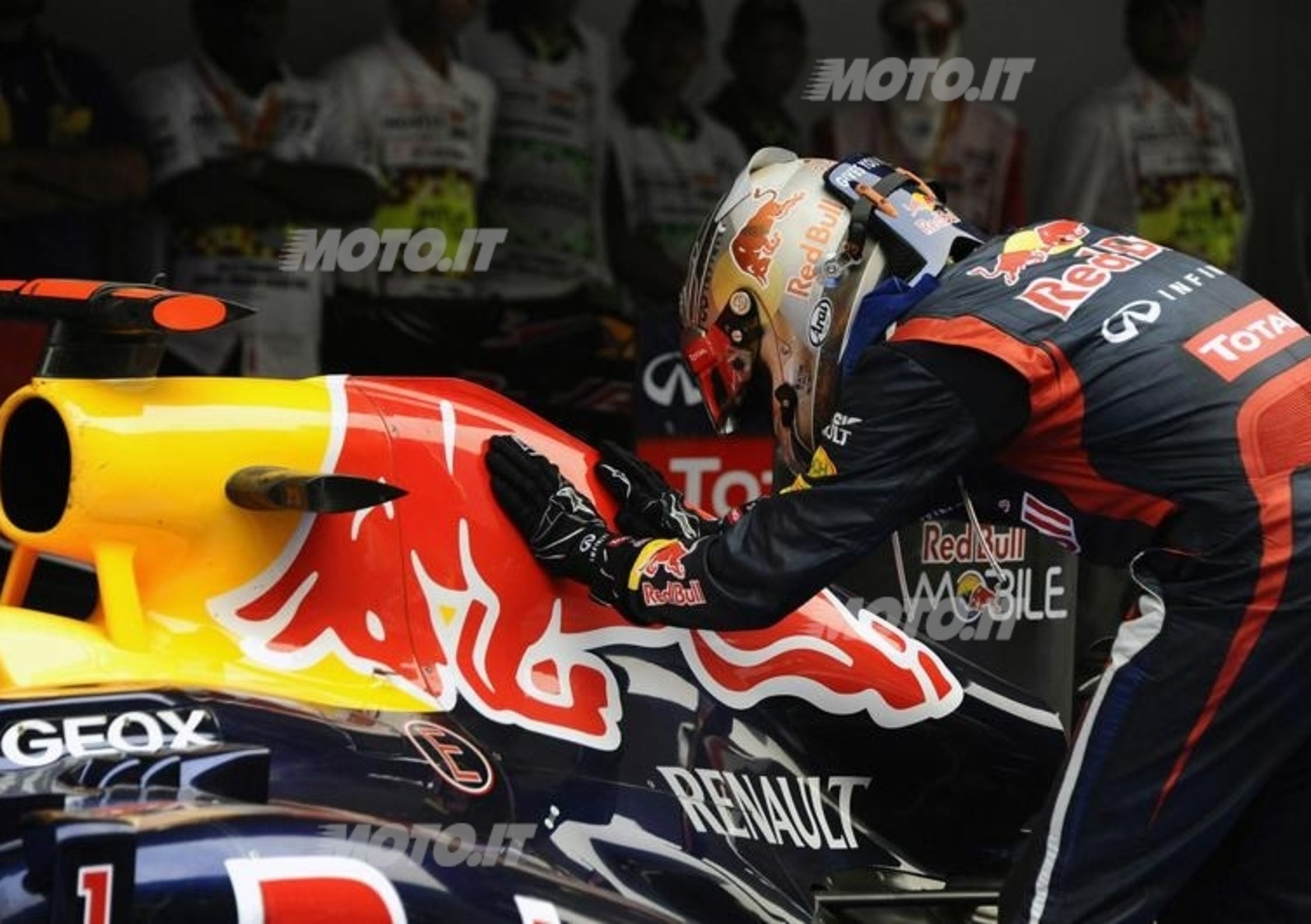 Red Bull: dubbi di irregolarit&agrave; per le monoposto di Vettel e Webber