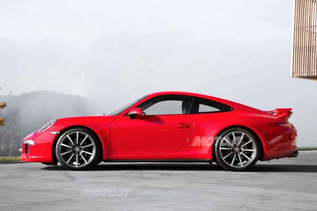 Porsche 911 Carrera 4 (11)