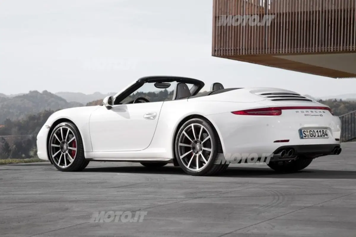 Porsche 911 Carrera 4 (28)