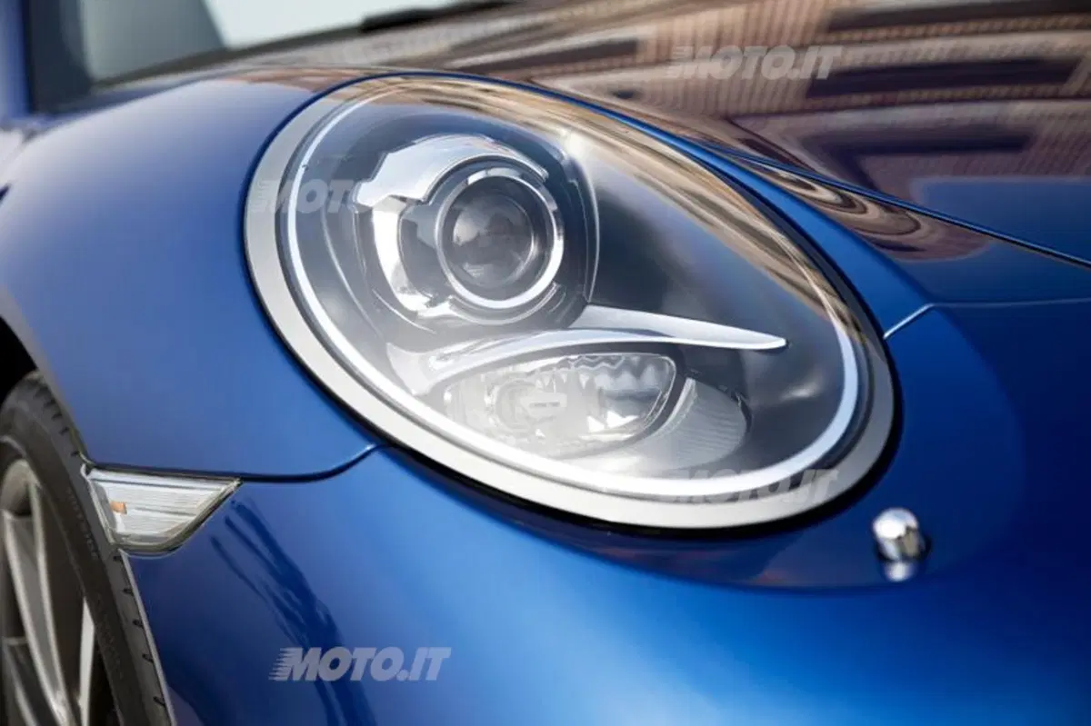 Porsche 911 Carrera 4 (36)