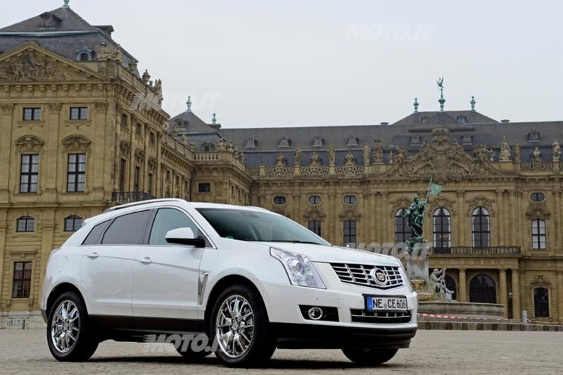 Cadillac SRX 2013: listino prezzi