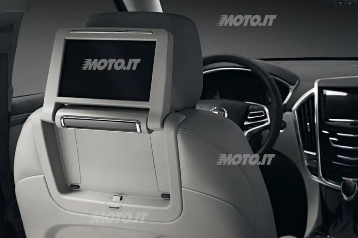 Cadillac SRX 2013: listino prezzi (13)