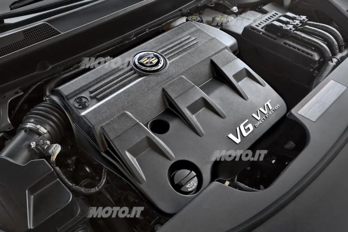 Cadillac SRX 2013: listino prezzi (15)