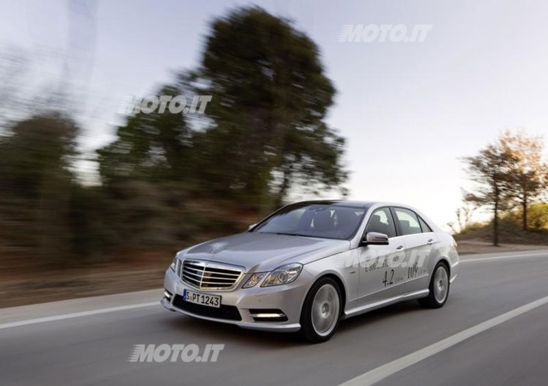 Mercedes-Benz Classe E BlueTEC Hybrid ad H2Roma